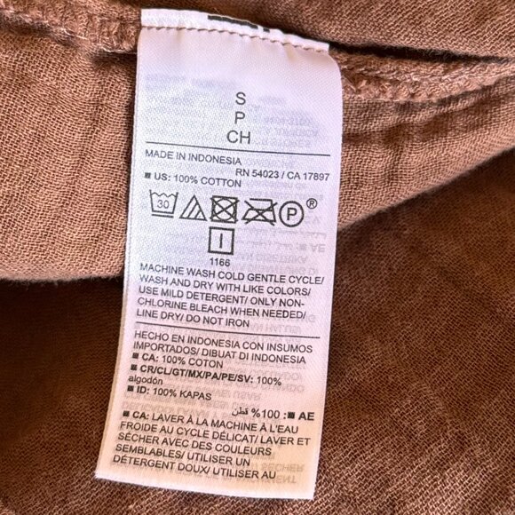 Old Navy Tie-Shoulder Cropped Crinkled Jumpsuit - Picture 9 of 9